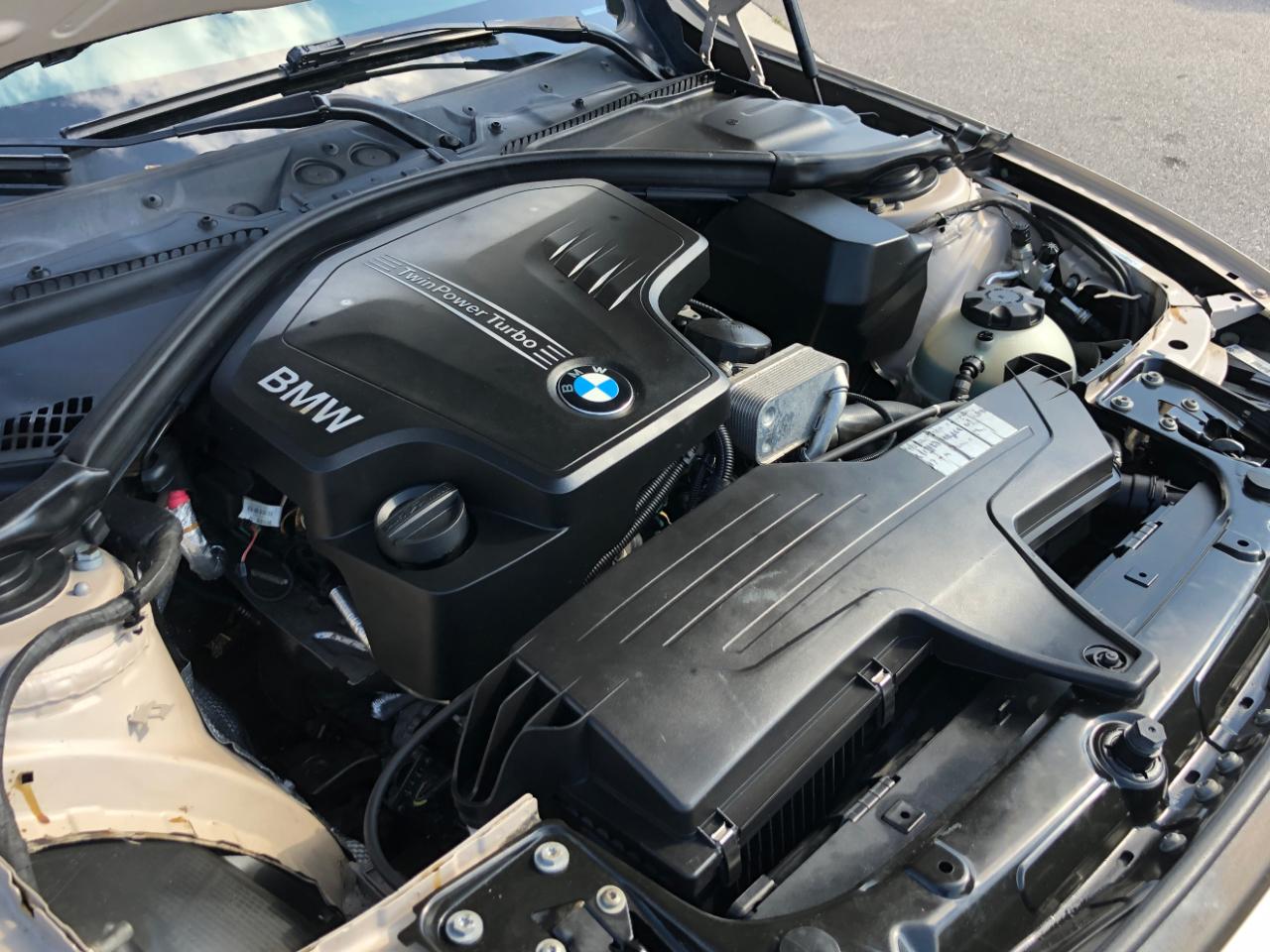 BMW 3 Series 4dr Sdn 320i xDrive AWD 2014