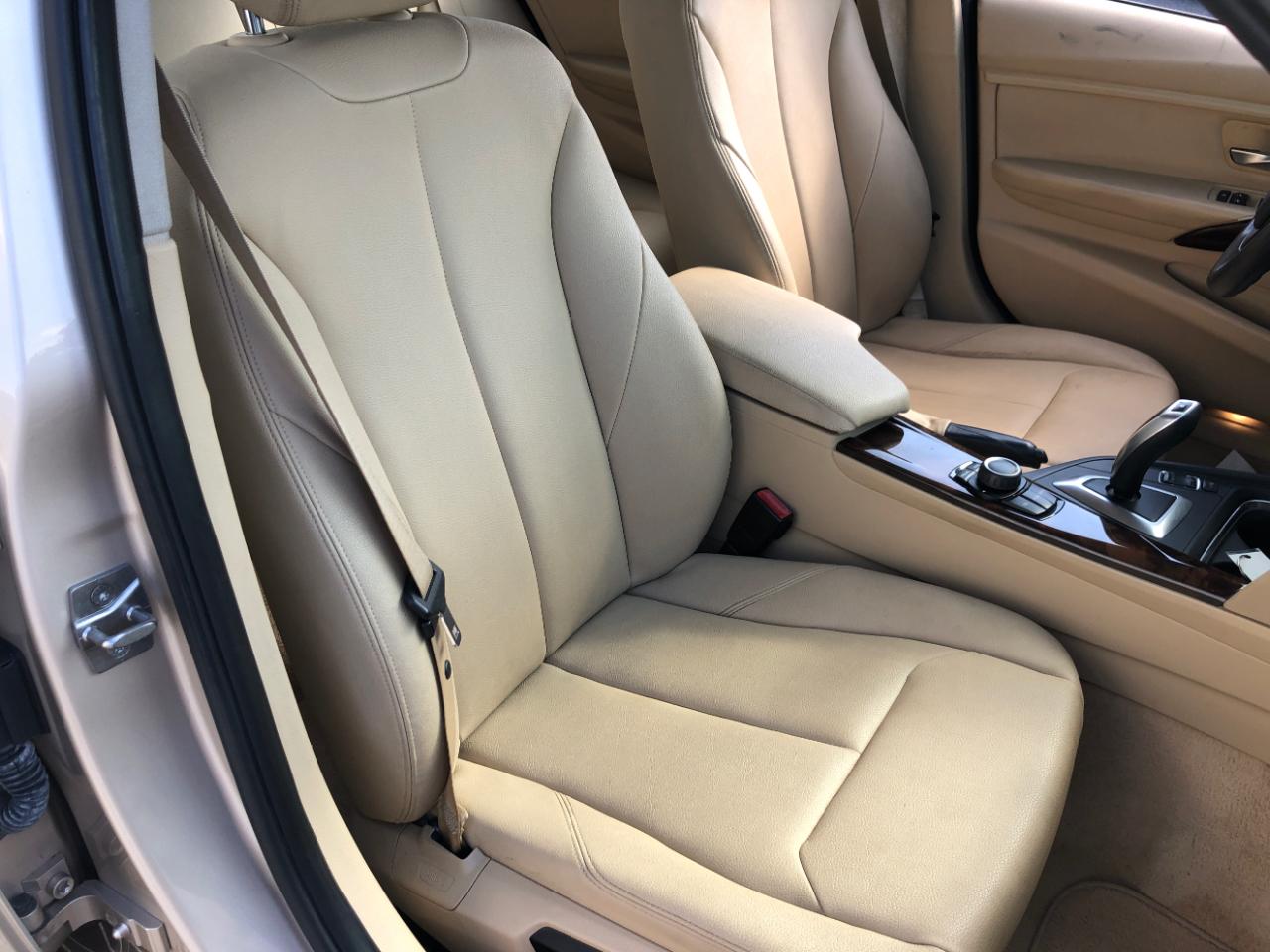 BMW 3 Series 4dr Sdn 320i xDrive AWD 2014