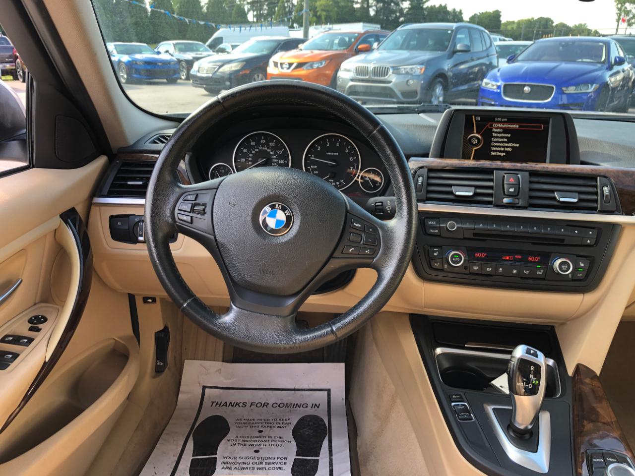BMW 3 Series 4dr Sdn 320i xDrive AWD 2014
