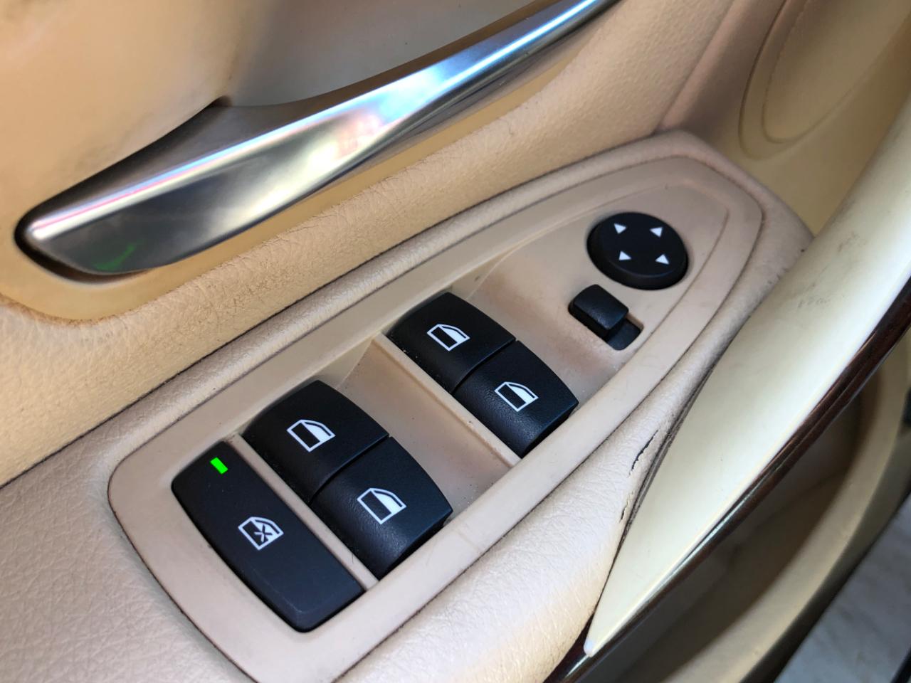 BMW 3 Series 4dr Sdn 320i xDrive AWD 2014