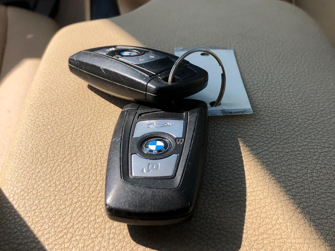 BMW 3 Series 4dr Sdn 320i xDrive AWD 2014