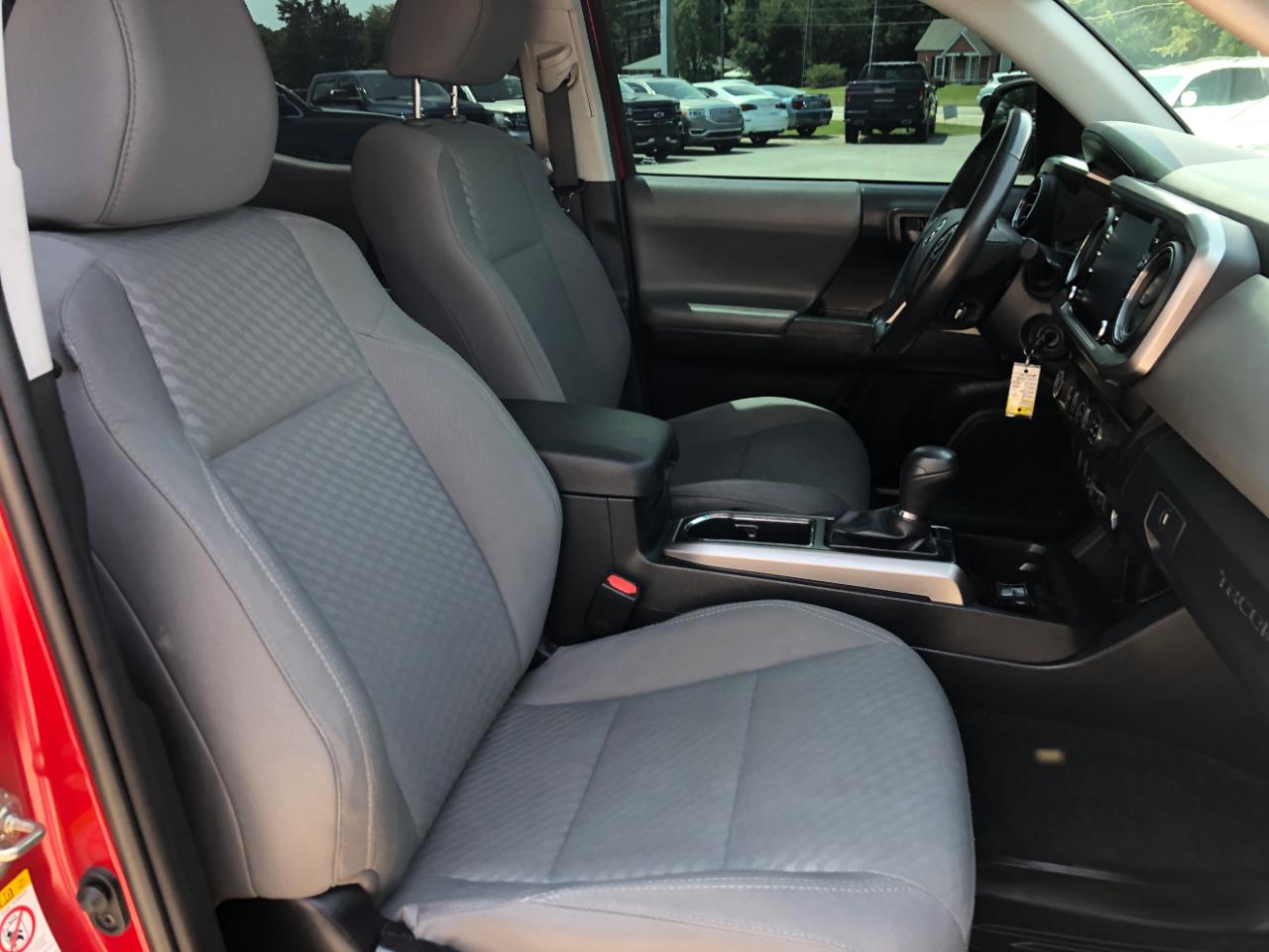 Toyota Tacoma 4WD SR5 Double Cab 6' Bed V6 AT (Natl) 2020