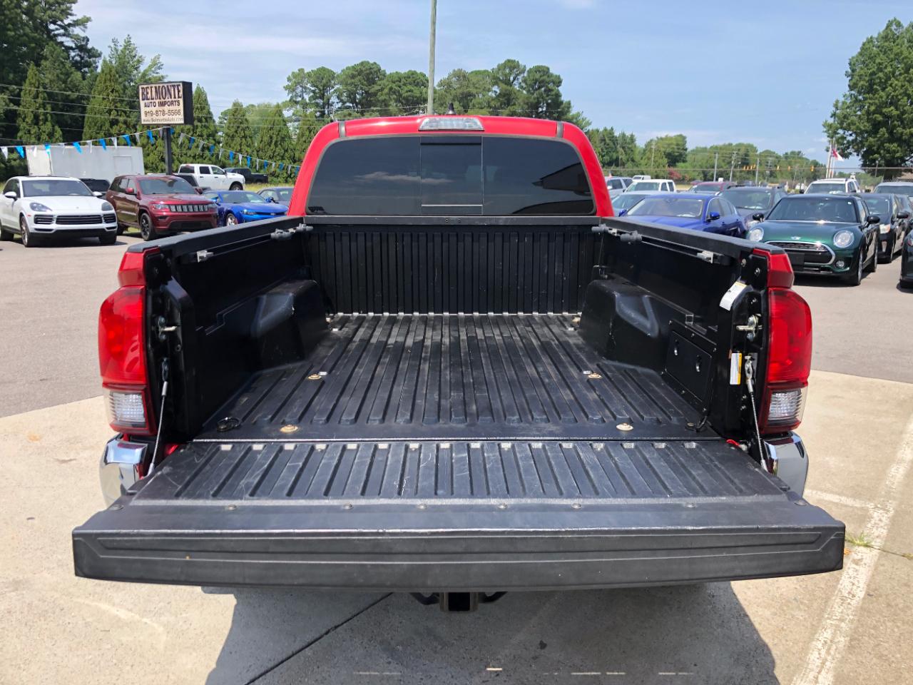Toyota Tacoma 4WD SR5 Double Cab 6' Bed V6 AT (Natl) 2020