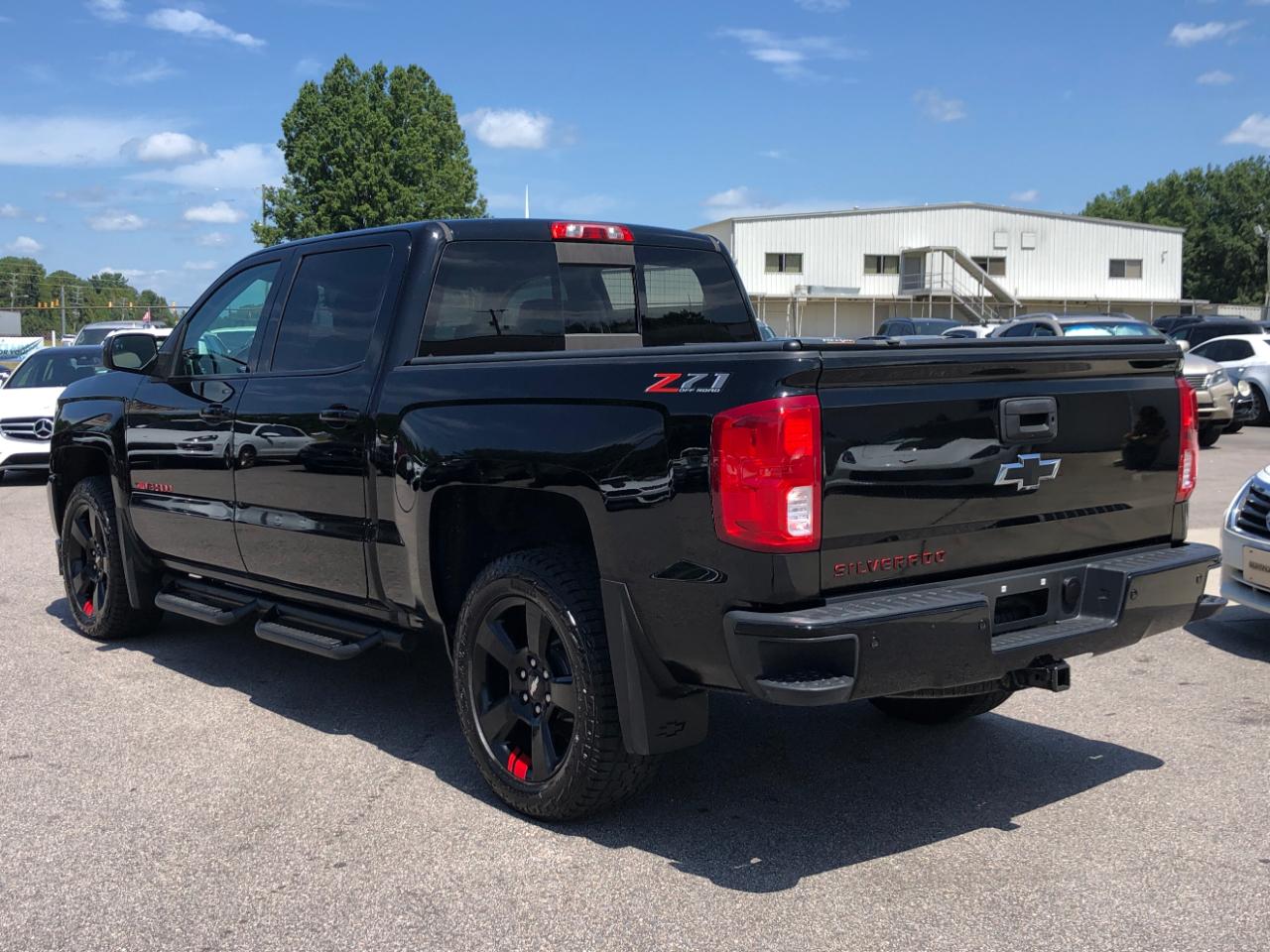 Chevrolet Silverado 1500 4WD Crew Cab 143.5" LTZ w/2LZ 2018