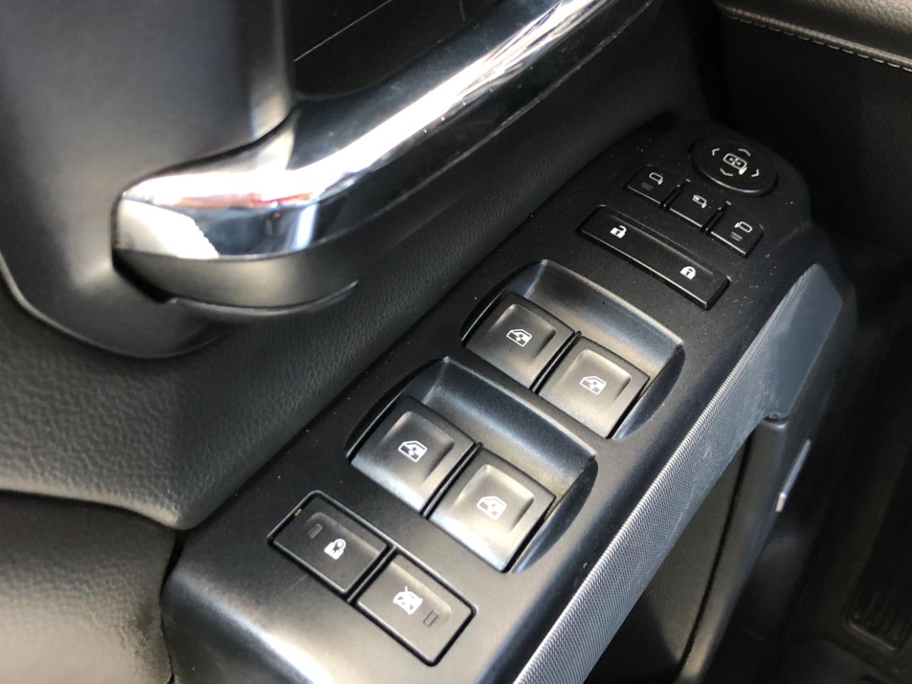 Chevrolet Silverado 1500 4WD Crew Cab 143.5" LTZ w/2LZ 2018