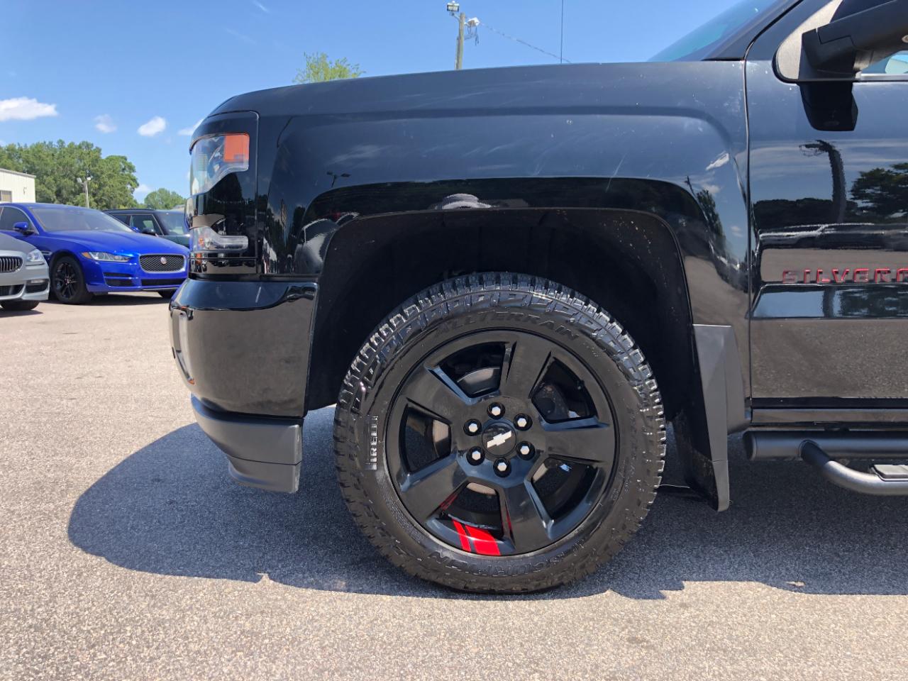 Chevrolet Silverado 1500 4WD Crew Cab 143.5" LTZ w/2LZ 2018
