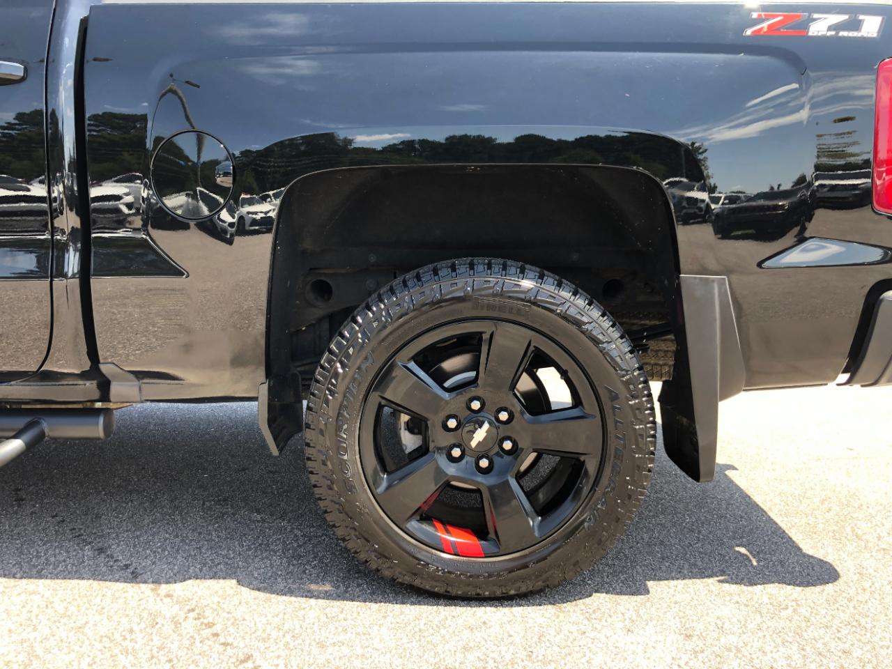 Chevrolet Silverado 1500 4WD Crew Cab 143.5" LTZ w/2LZ 2018