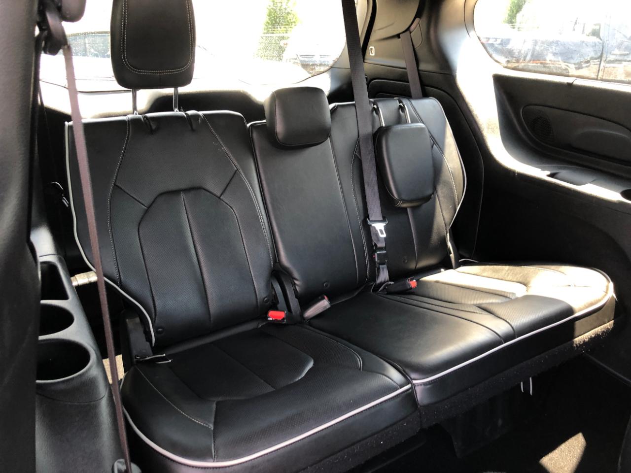 Chrysler Pacifica Hybrid Limited FWD 2020