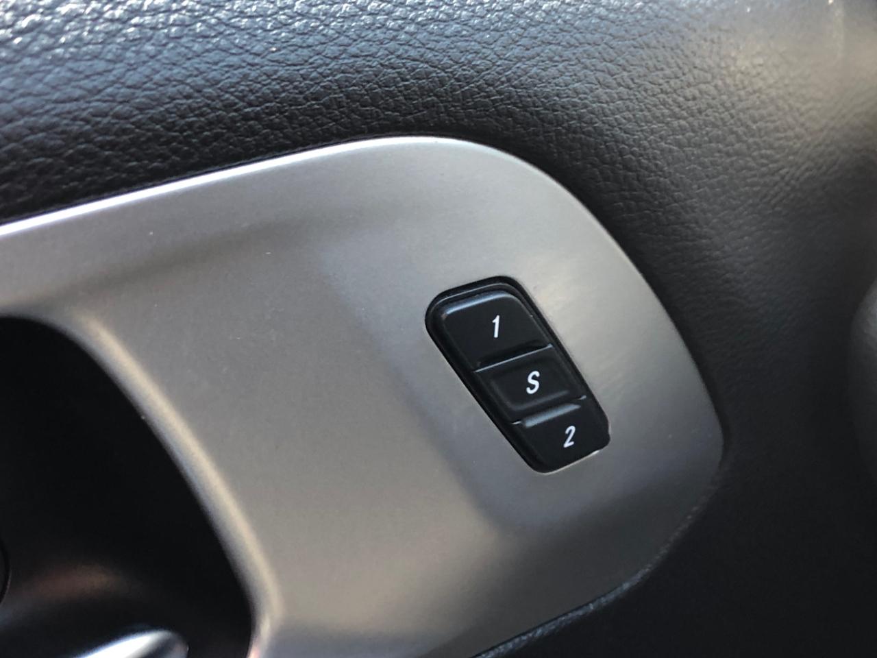 Chrysler Pacifica Hybrid Limited FWD 2020