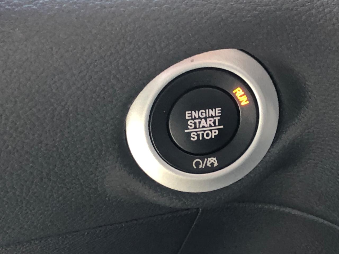 Chrysler Pacifica Hybrid Limited FWD 2020