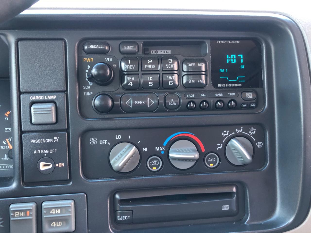 Chevrolet C/K 1500 Ext Cab 141.5" WB 4WD 1997
