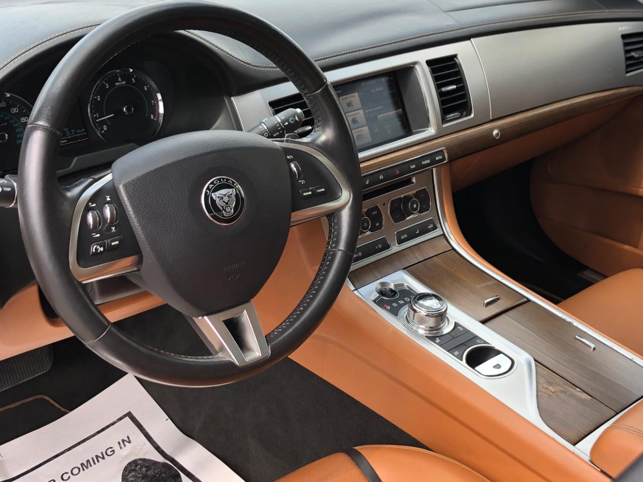 Jaguar XF 4dr Sdn V6 Sport AWD 2015