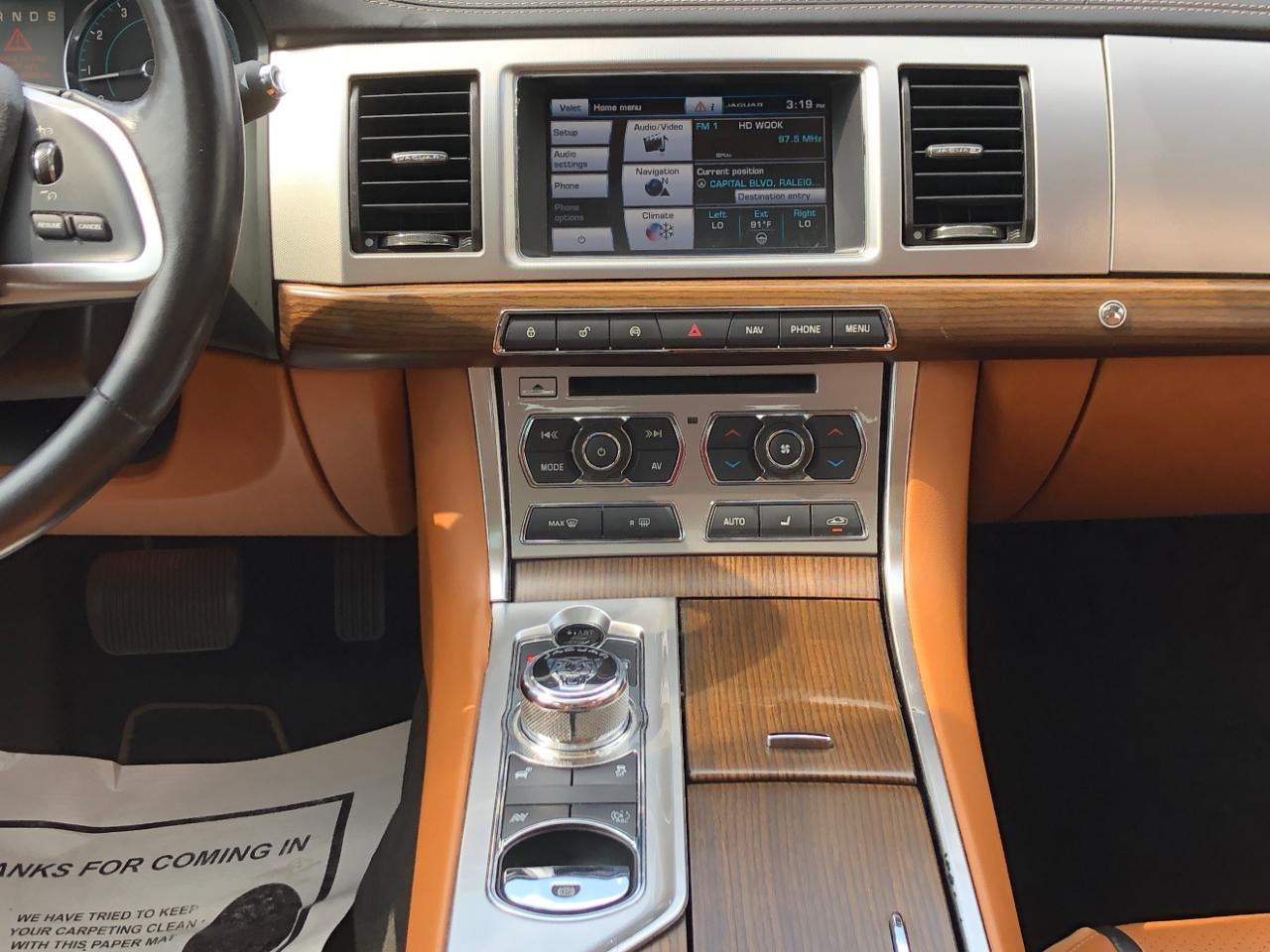 Jaguar XF 4dr Sdn V6 Sport AWD 2015