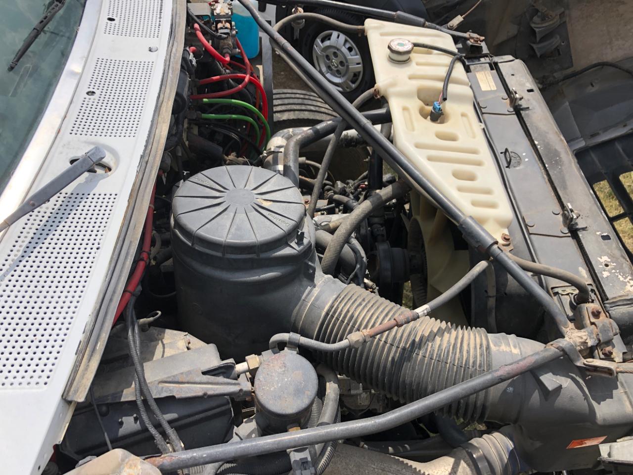 Ford F800  1999
