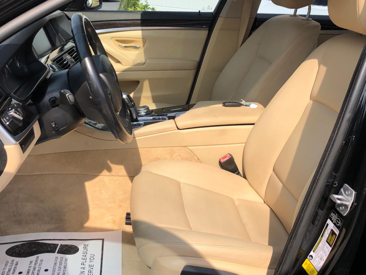 BMW 5 Series 4dr Sdn 528i RWD 2015