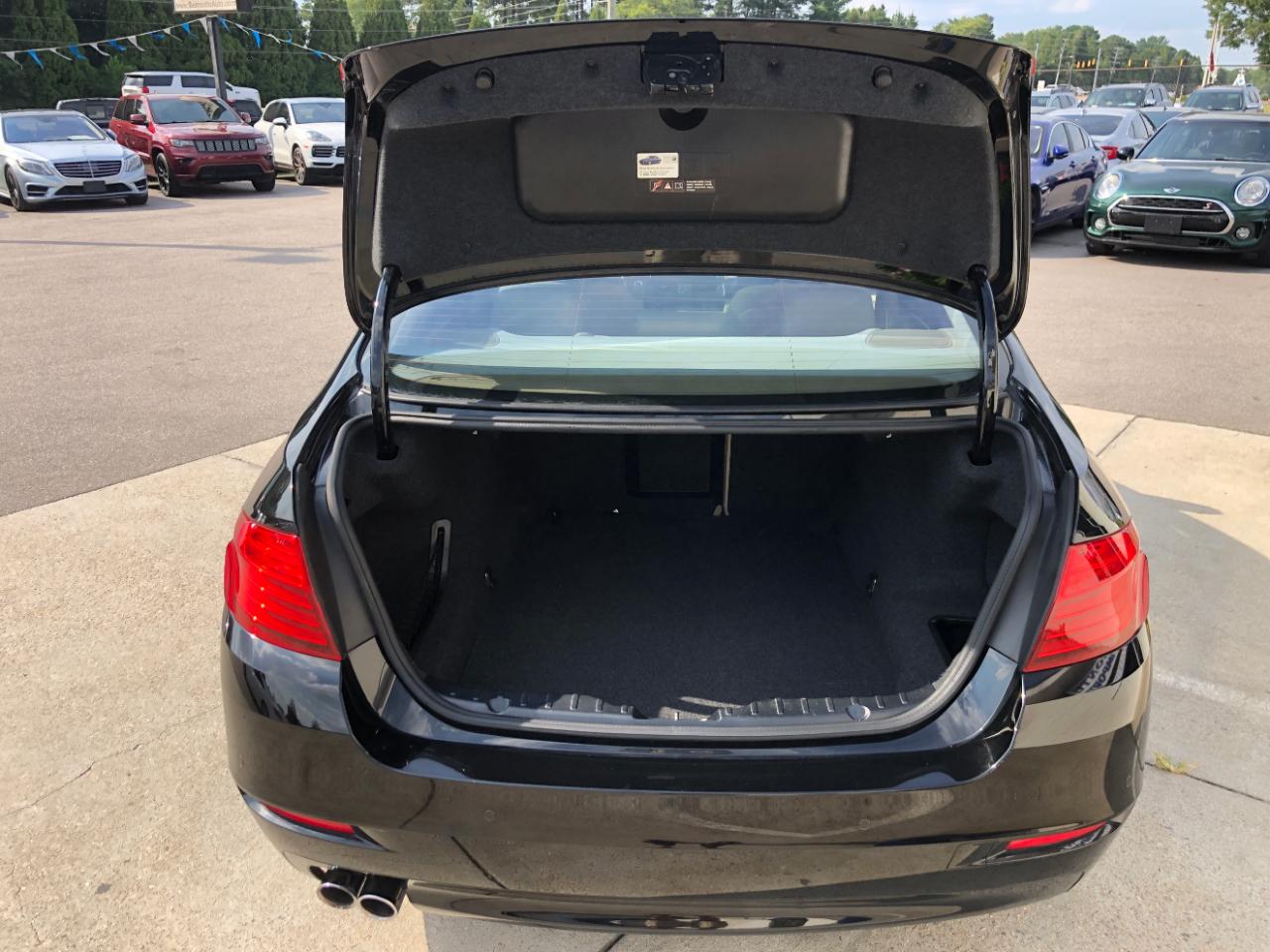 BMW 5 Series 4dr Sdn 528i RWD 2015