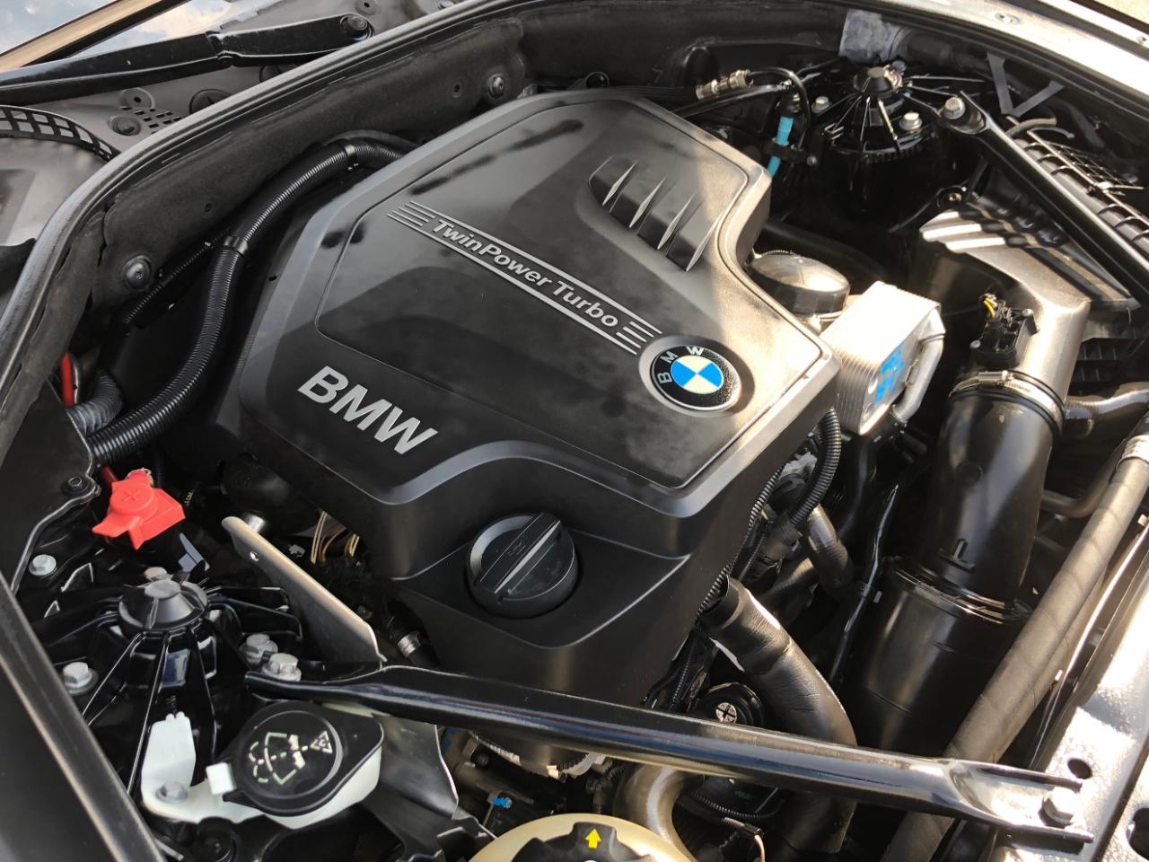 BMW 5 Series 4dr Sdn 528i RWD 2015