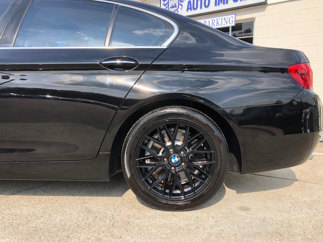 BMW 5 Series 4dr Sdn 528i RWD 2015
