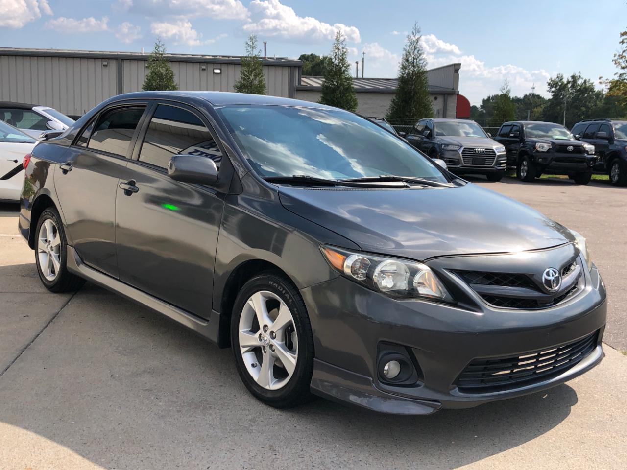 Toyota Corolla SE 4D Sedan 2013