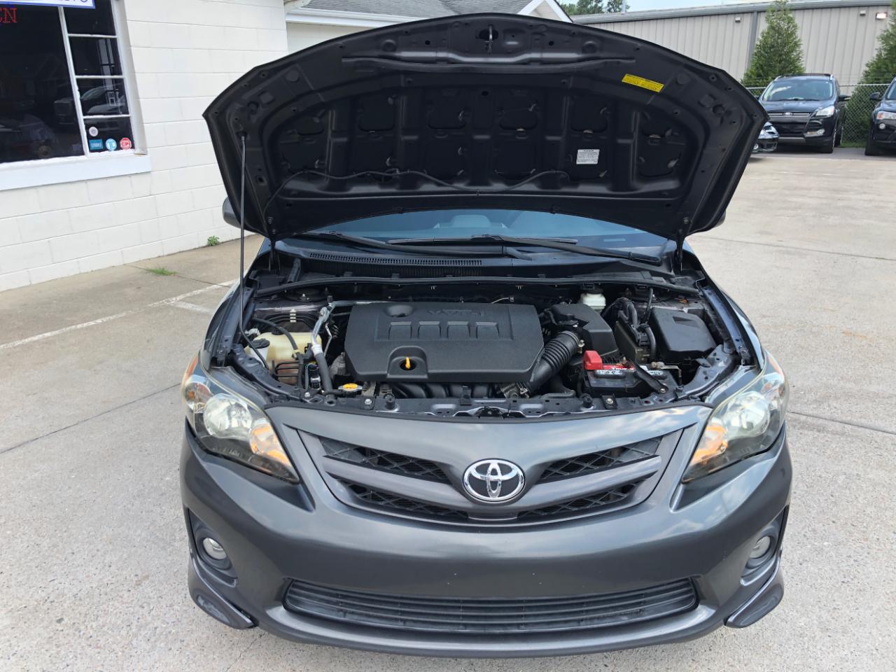 Toyota Corolla SE 4D Sedan 2013