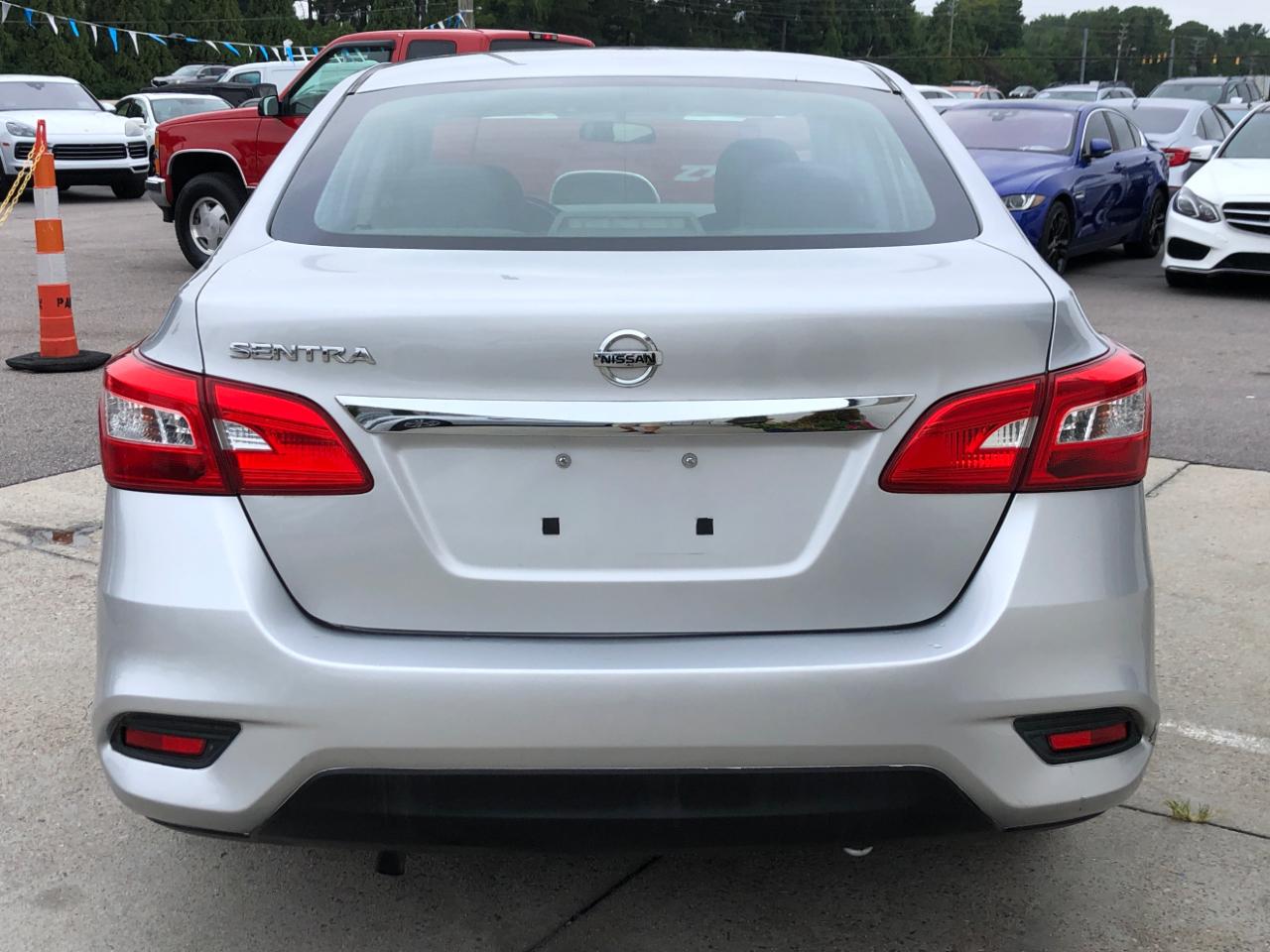 Nissan Sentra 4dr Sdn I4 CVT S 2016