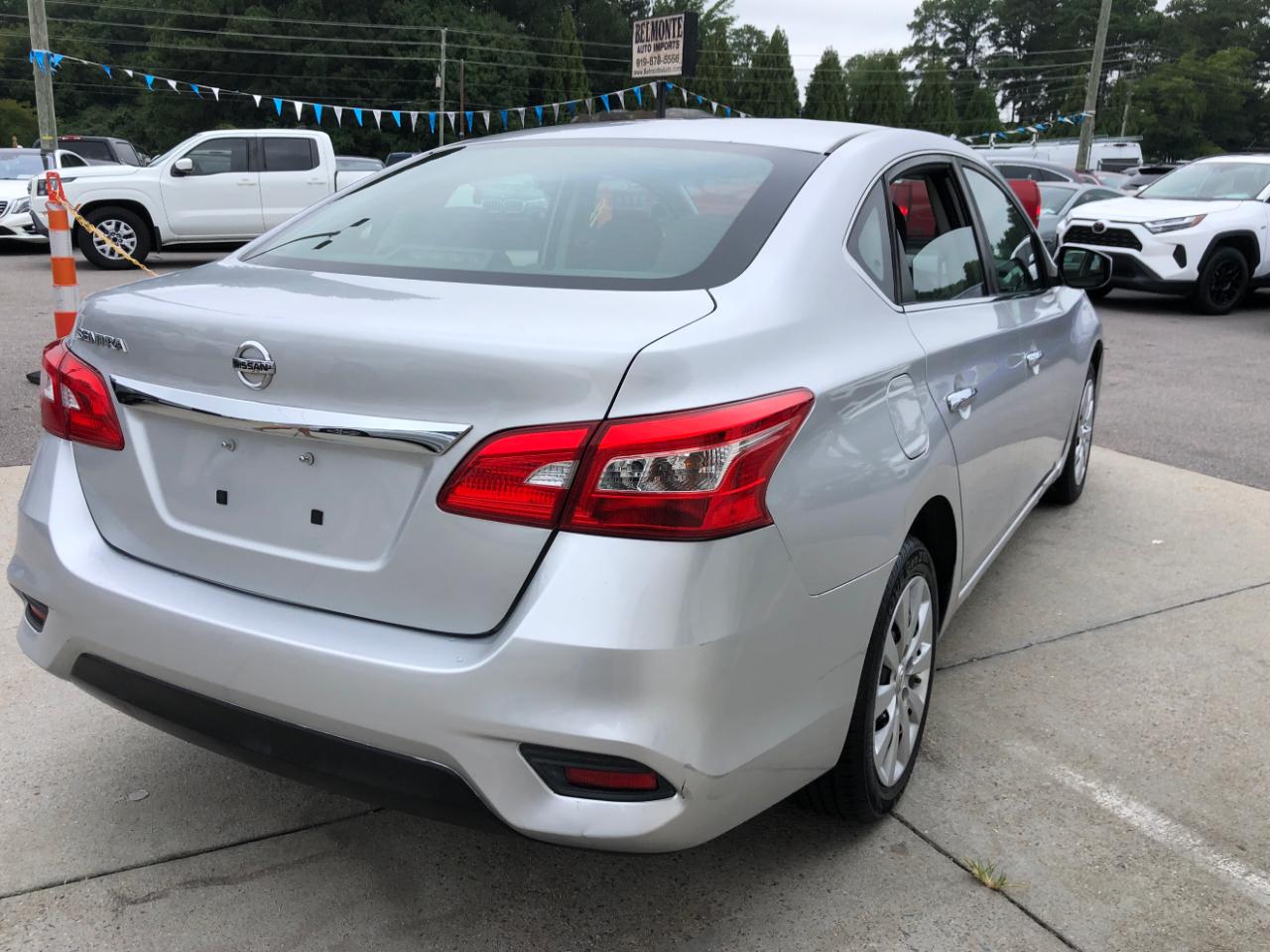 Nissan Sentra 4dr Sdn I4 CVT S 2016