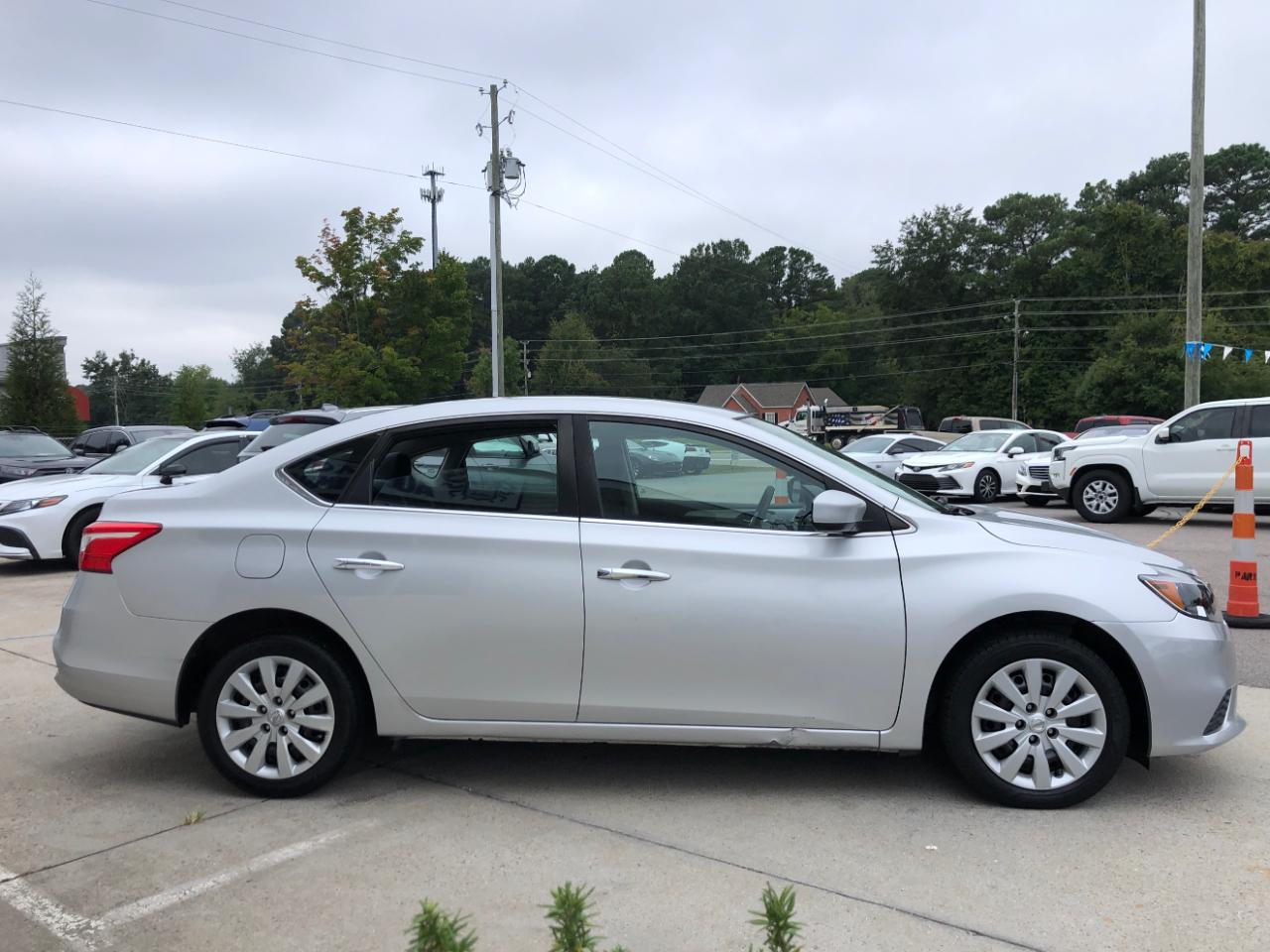 Nissan Sentra 4dr Sdn I4 CVT S 2016