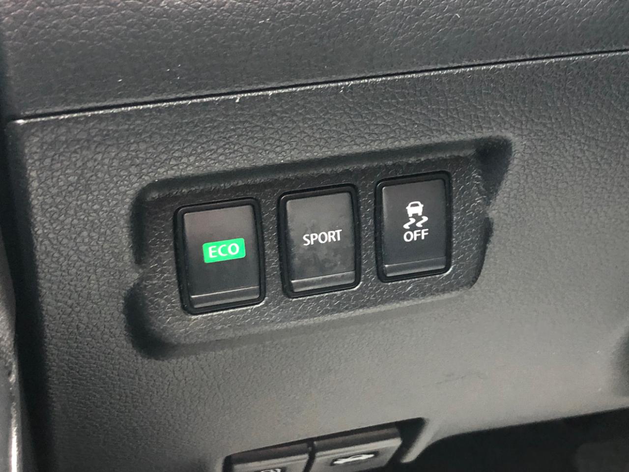 Nissan Sentra 4dr Sdn I4 CVT S 2016