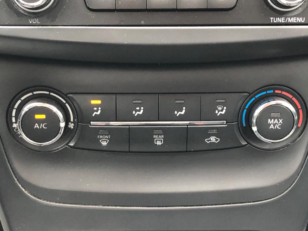 Nissan Sentra 4dr Sdn I4 CVT S 2016