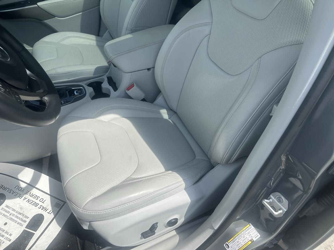 Jeep Cherokee Limited FWD 2020