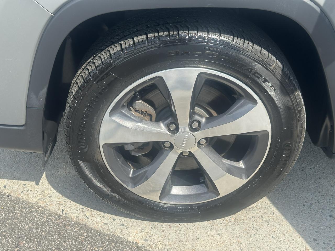 Jeep Cherokee Limited FWD 2020