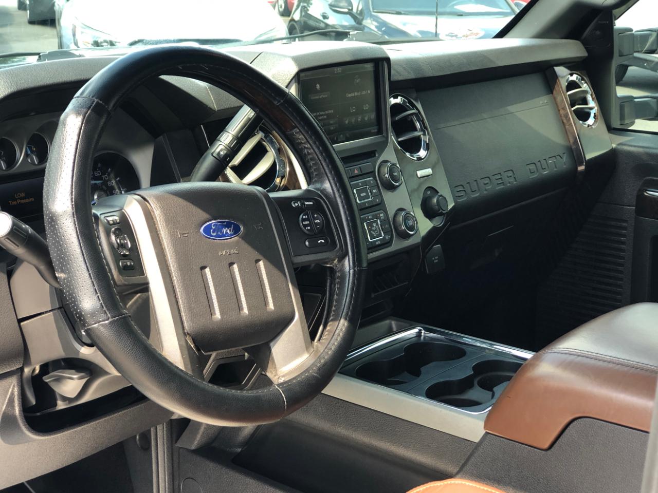 Ford Super Duty F-350 SRW 4WD Crew Cab 172" Platinum 2015