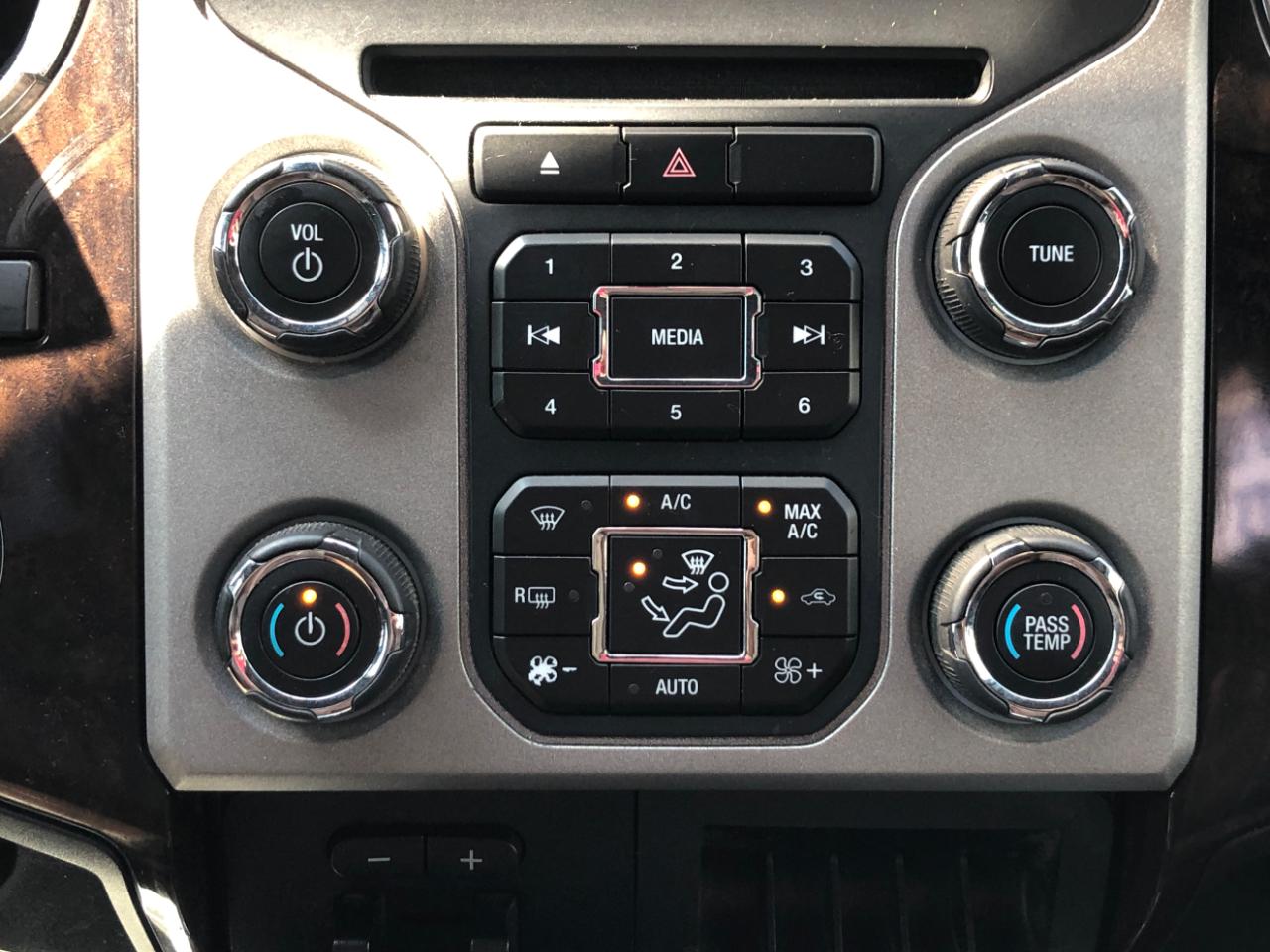 Ford Super Duty F-350 SRW 4WD Crew Cab 172" Platinum 2015