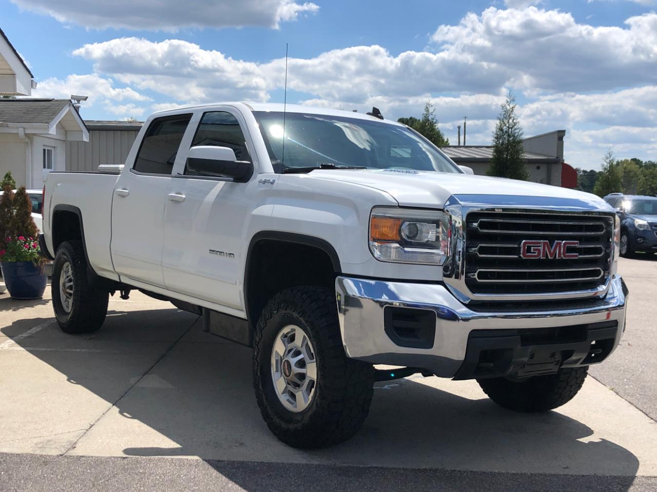 GMC Sierra 2500HD available WiFi 4WD Crew Cab 153.7" SLE 2015