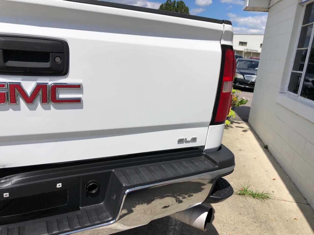 GMC Sierra 2500HD available WiFi 4WD Crew Cab 153.7" SLE 2015