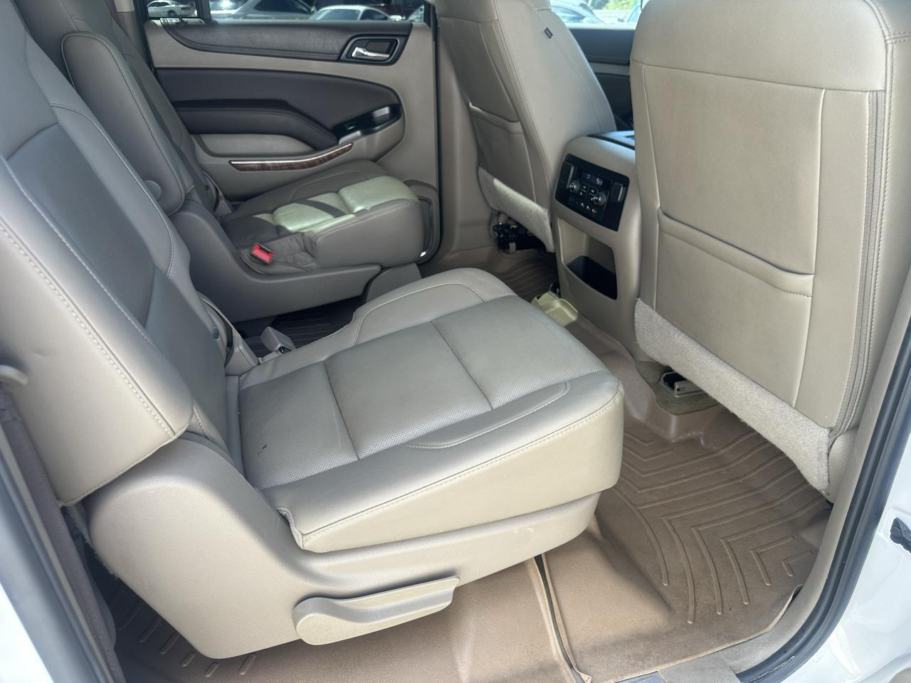 Chevrolet Suburban 4WD 4dr 1500 Premier 2017