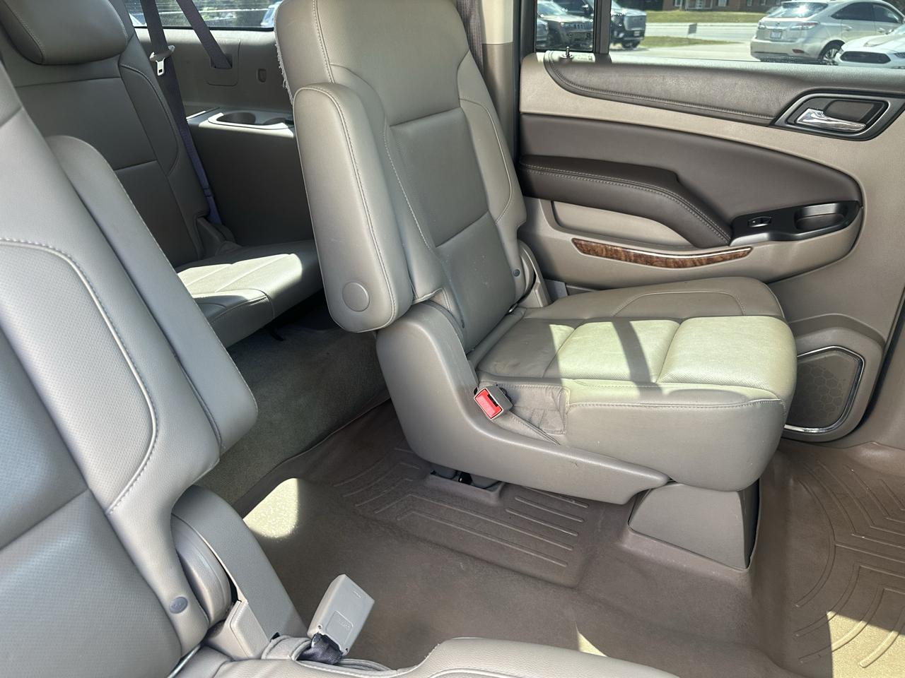 Chevrolet Suburban 4WD 4dr 1500 Premier 2017