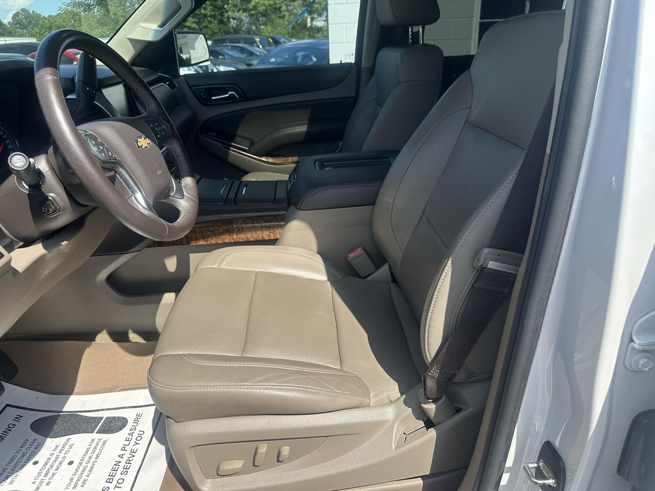 Chevrolet Suburban 4WD 4dr 1500 Premier 2017