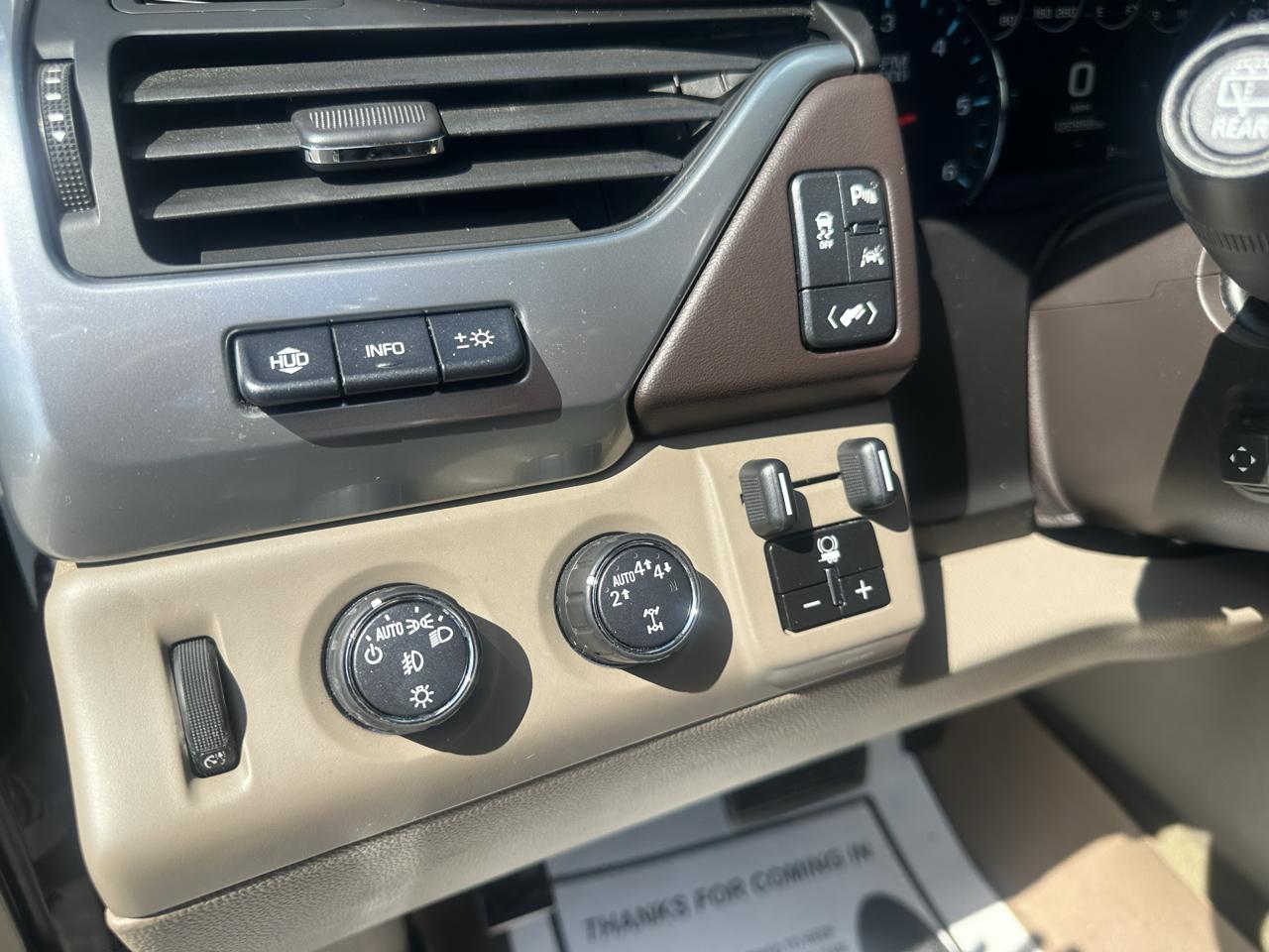 Chevrolet Suburban 4WD 4dr 1500 Premier 2017