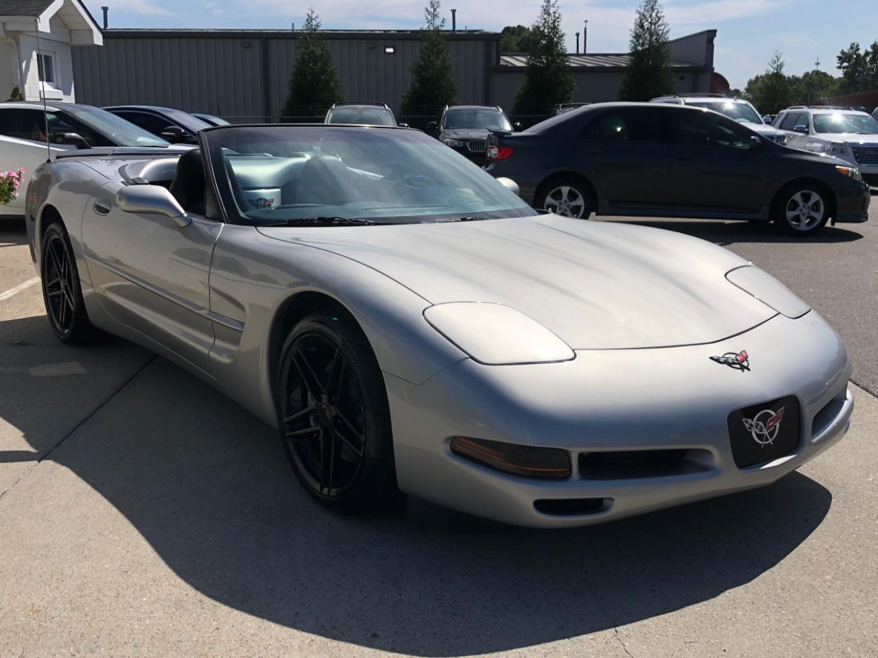 Chevrolet Corvette 2dr Convertible 2004
