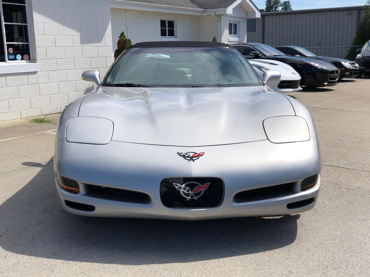 Chevrolet Corvette 2dr Convertible 2004