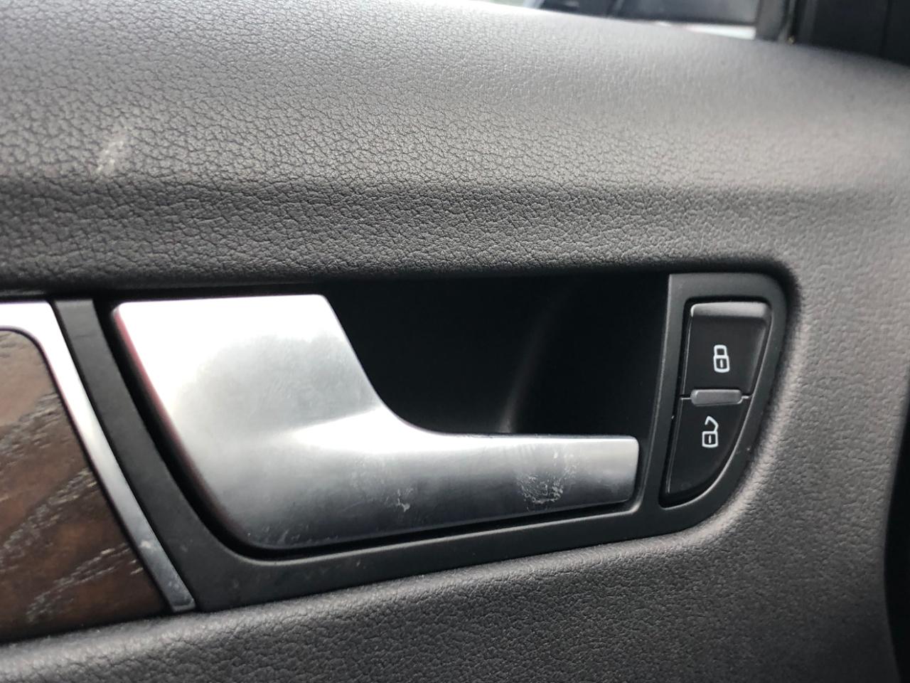 Audi A4 4dr Sdn CVT FrontTrak 2.0T Premium Plus 2014