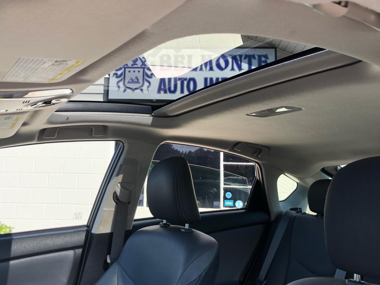 Toyota Prius 5dr HB Persona (Natl) 2013