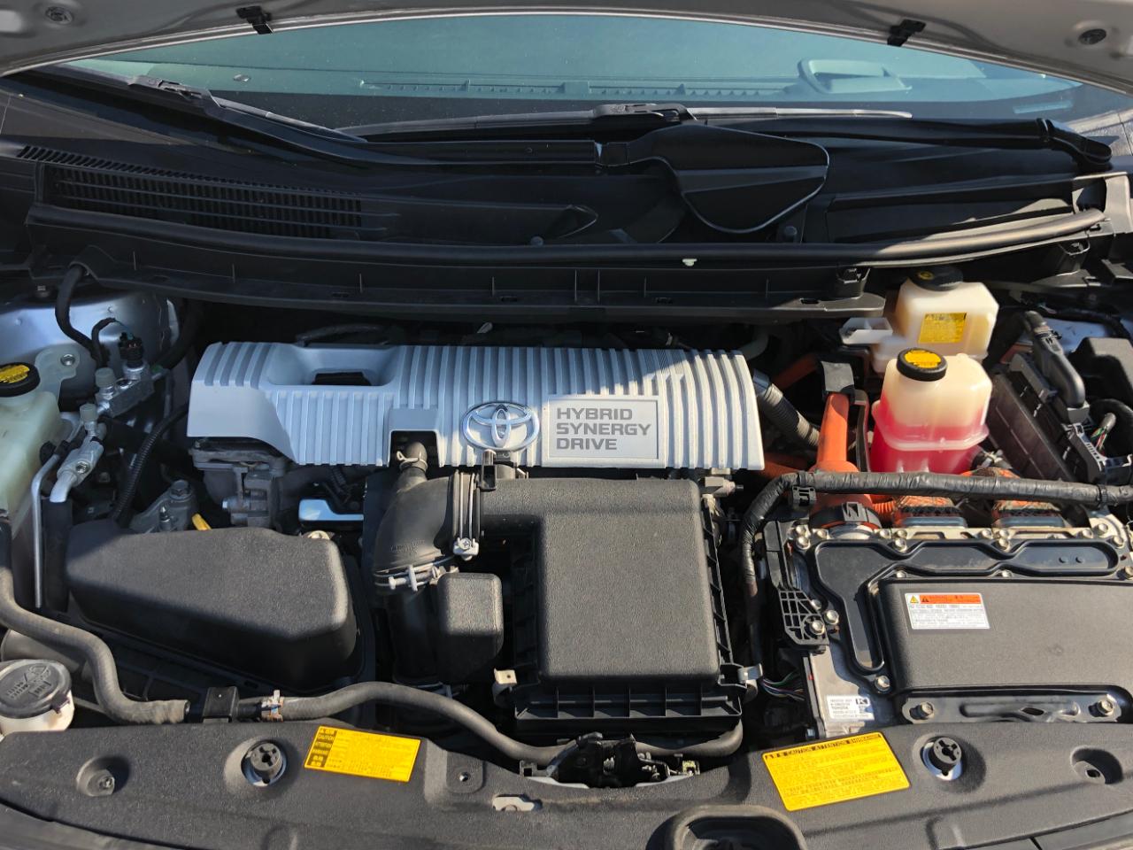 Toyota Prius 5dr HB Persona (Natl) 2013