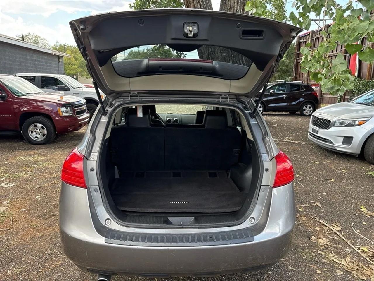 Nissan Rogue SV AWD 2012