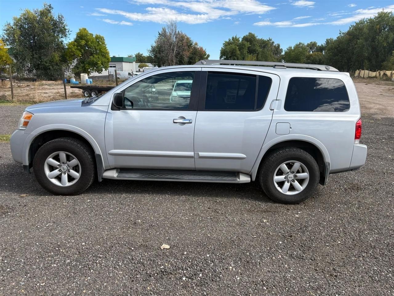 Nissan Armada SV 4WD 2014