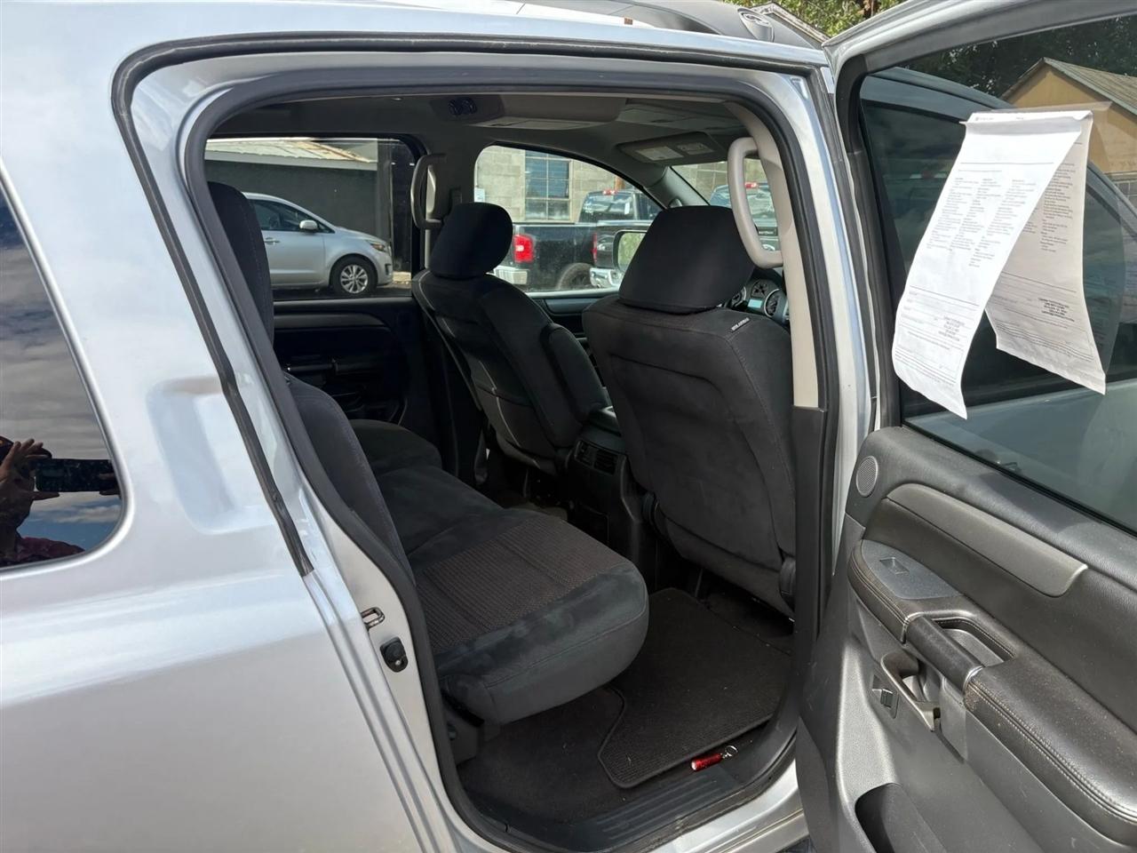 Nissan Armada SV 4WD 2014