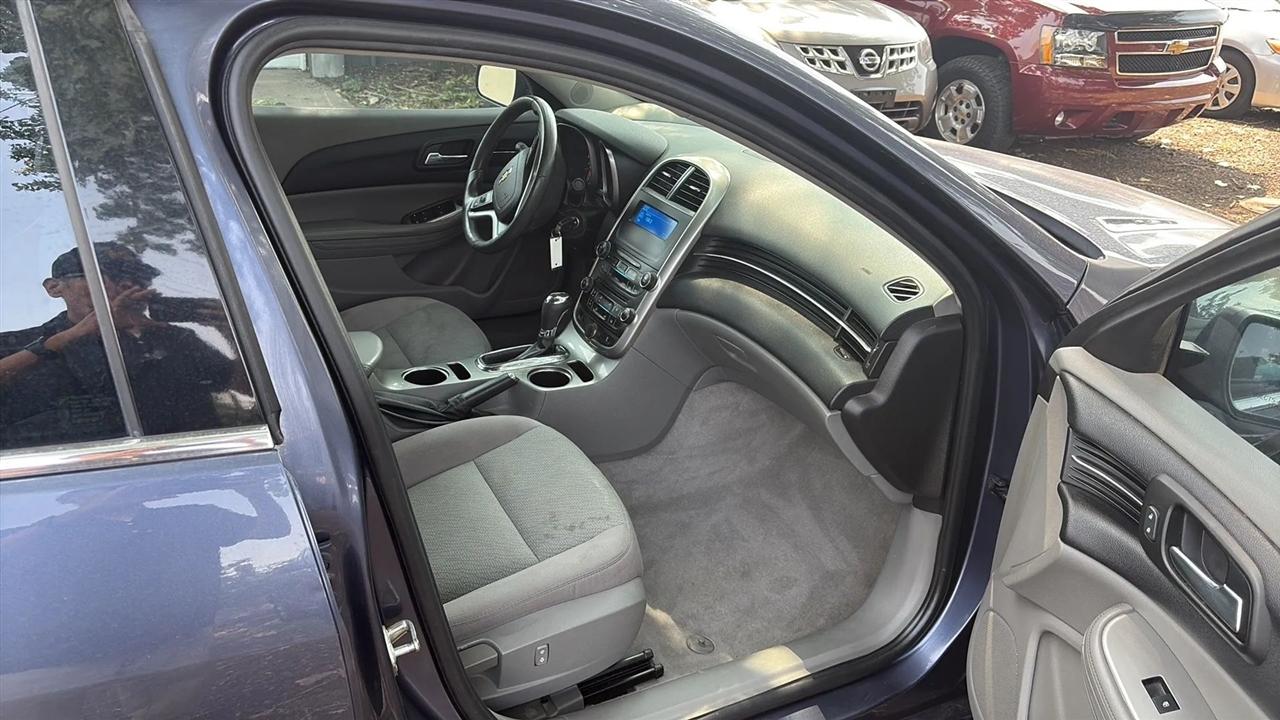 Chevrolet Malibu LS 2014