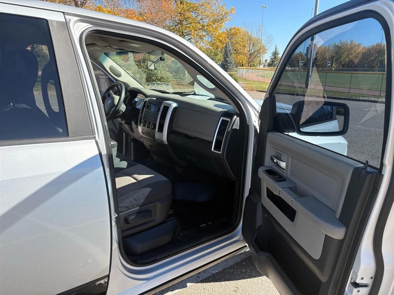 RAM 1500 SLT Quad Cab 2WD 2011