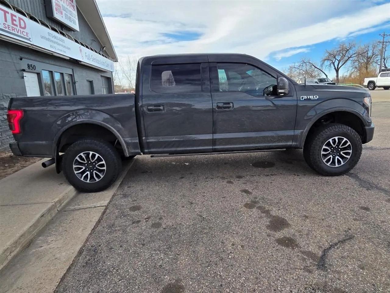 Ford F-150 Lariat SuperCrew 5.5-ft. Bed 4WD 2016